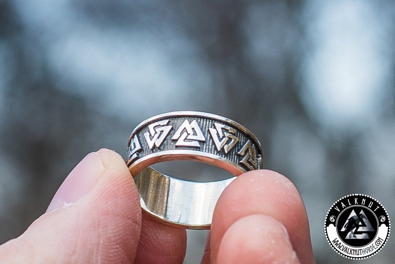 Our Valknut Ring for the modern-day viking. Unique Viking Jewelry from VALKNUT viking & Norse Fashion.