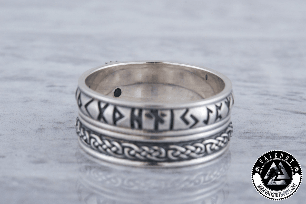 Helm of Awe and Runes Ring | Valknut Horde